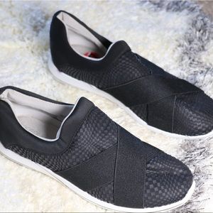 Tenis Negros
